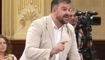 Lluís Apesteguia, diputat de MÉS, durant una sessió parlamentària.