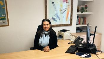 Sol·liciten la compareixença de la Defensora del Menor perquè es pronunciï sobre les proves dentals a menors migrants