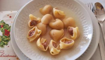 La sopa de galets és un dels plats més típics de Nadal arreu dels Països Catalans.