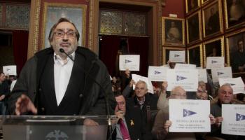 Els partidaris d'ampliar la zona d'amarraments del Club afirmen que aquesta mesura és indispensable per la supervivència d'aquest centre esportiu.