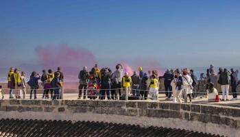 Imatge de l'encesa del senyal de fum al Castell de Bellver de Palma.