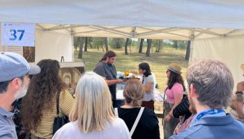 Imatge de la carpa de filosofia de la fira 'Ciència per a Tothom'.