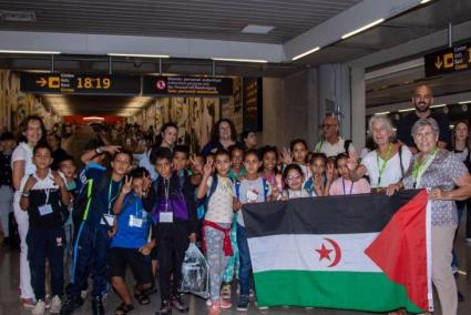 Els infants sahrauís de Vacances en Pau arriben, finalment, divendres