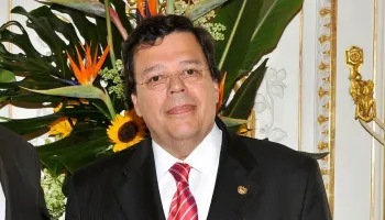 Farà públiques les actes de les reunions entre Junts i el PSOE el mediador?