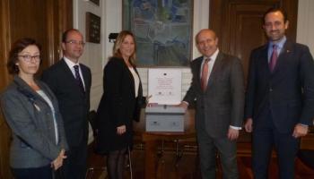 Una delegació del Govern balear durant a visita a Wert a Madrid. 