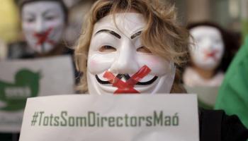 Imatge d'una de les moltes protestes a favor dels directors expedientats. 