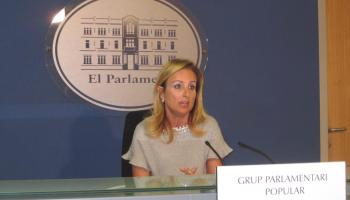 Mabel Cabrer durant la roda de premsa. 