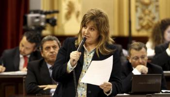 Camps durant la intervenció al ple d'aquest dimarts al Parlament. 