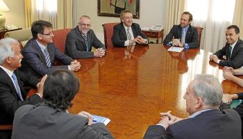 Reunió dels representants de la Confederació del Comerç amb membres del Govern.