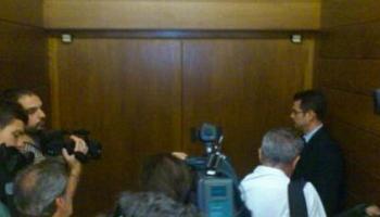 La votació s'ha realitzat a porta tancada.