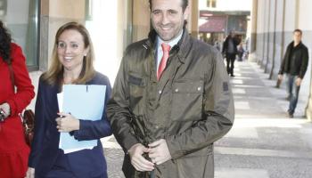 El president dels populars balears i cap de l'Executiu, José Ramón Bauzá, i la portaveu del PP al Parlament, Mabel Cabrer, en una imatge d'arxiu.