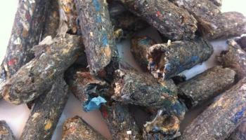 PALMA. RESIDUOS SOLIDOS. MUESTRAN LA BASURA TRATADA QUE LLEGARA A MALLORCA PARA SER INCINERADA.