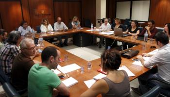 Trobada entre els dirigents de la conselleria i els sindicats per a tractar aquest assumpte.