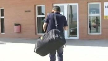 Matas entrant a la presó. Captura de pantalla de La Sexta. 