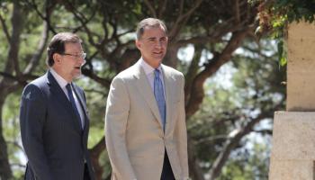 Els caps del govern i de l'estat espanyol comparteixen la primera trobada a Marivent d'ençà de la proclamació del nou monarca.