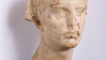 «Sorpresa i por» per la possible venda del bust d'August de Pol·lèntia
