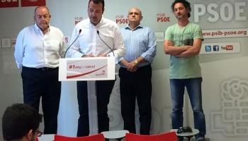 La veu dels socialistes s'afegeix a totes les que han reclamat que el bust quedi a l'illa.