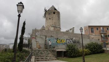 Estat deteriorat d'un dels històrics molins del barri del Jonquet de Palma.