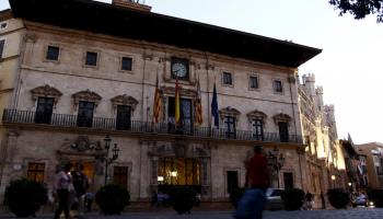 MÉS diu que l'equip de Govern de Cort "vol convertir Palma en Las Vegas". 