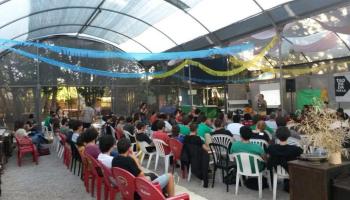 Prop de 120 persones han participat en la Primera Trobada d'Unitat Popular celebrat aquest dissabte a la Casa Llarga. 