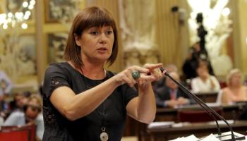 La líder dels socialistes balears apunta que un pacte amb els populars és impossible.
