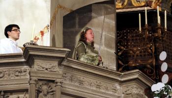 Mallorca és un dels indrets on aquest tradició s'ha mantengut. A la imatge, interpretació del Cant de la Sibil·la a la Seu de Mallorca la Nit de Nadal.