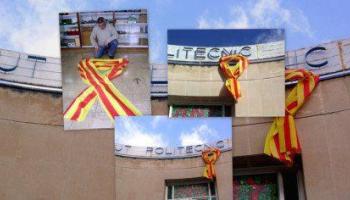 L'IES Politècnic amb el llaç quadribarrat.