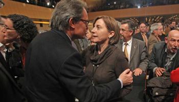 Forcadell conversa amb Mas poc abans de començar l'acte d'Oriol Junqueras.