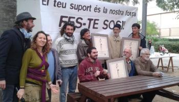 Els representants de l'entitat Ecoxarxa, premiats durant l'edició de l'any passat, va recollir el seu guardó. 