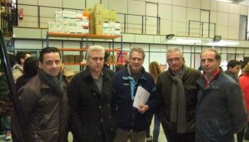 Els candidats mallorquins al Parlament, Jaume Font i Josep Melià, el candidat del PI a Palma, Toni Fuster, i el membre del comitè palmesà, Pep Franco, visitaren la nau del polígon de Can Valero i se solidaritzaren amb Francesc Moll.