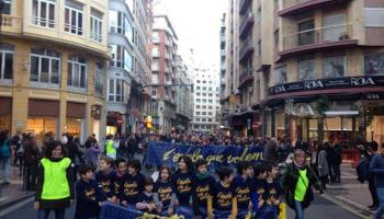 Milers de persones han participat en la protesta d'Escola Valenciana. 