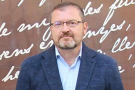 Antoni Llabr&eacute;s: &laquo;L'adopci&oacute; de mesures favorables al catal&agrave; no &eacute;s opcional per als poders p&uacute;blics; tenen un mandat estatutari&raquo;