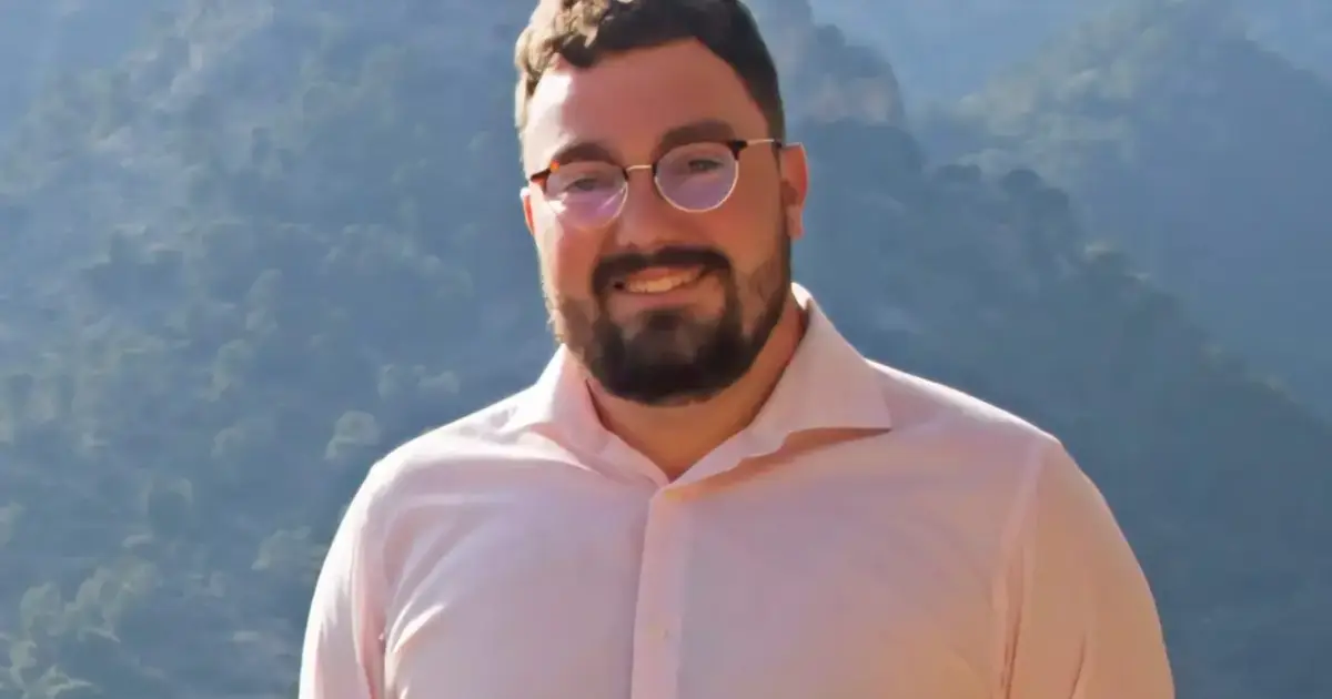Ataquen amb artefactes pirotècnics l